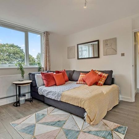 Hidden Gem In Battersea W/ Free Parking Lejlighed London Eksteriør billede
