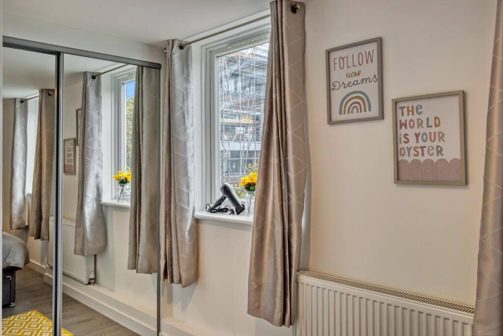 Hidden Gem In Battersea W/ Free Parking Lejlighed London Eksteriør billede