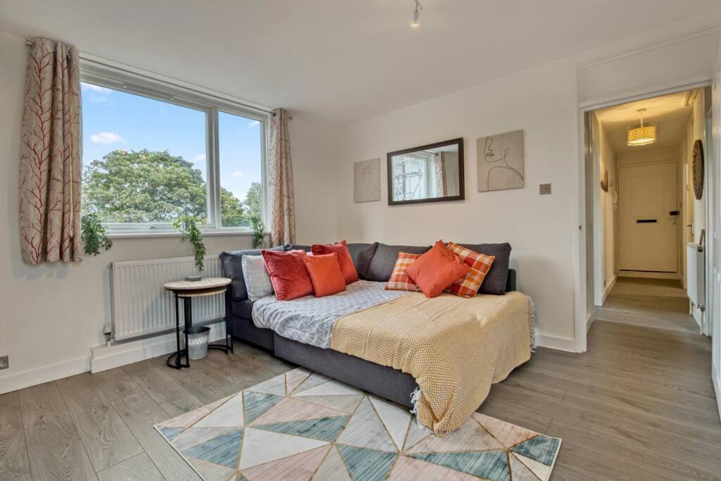 Hidden Gem In Battersea W/ Free Parking Lejlighed London Eksteriør billede