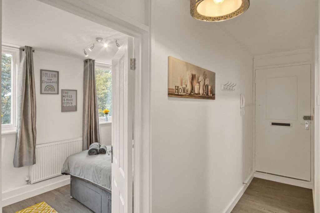 Hidden Gem In Battersea W/ Free Parking Lejlighed London Eksteriør billede